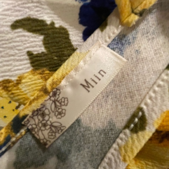 Miin Bright Floral Textured Fit & Flare Dress S (jr) FREE SHIP - Picture 4 of 4